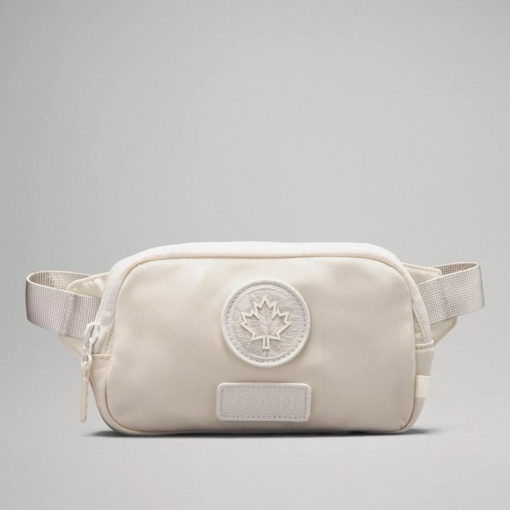 Lululemon Future Legacy Mini Belt Bag Cream